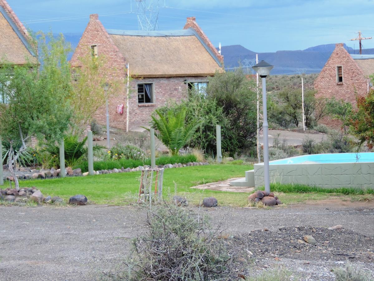 Teri-Lemveli Lodge Beaufort West Exterior photo